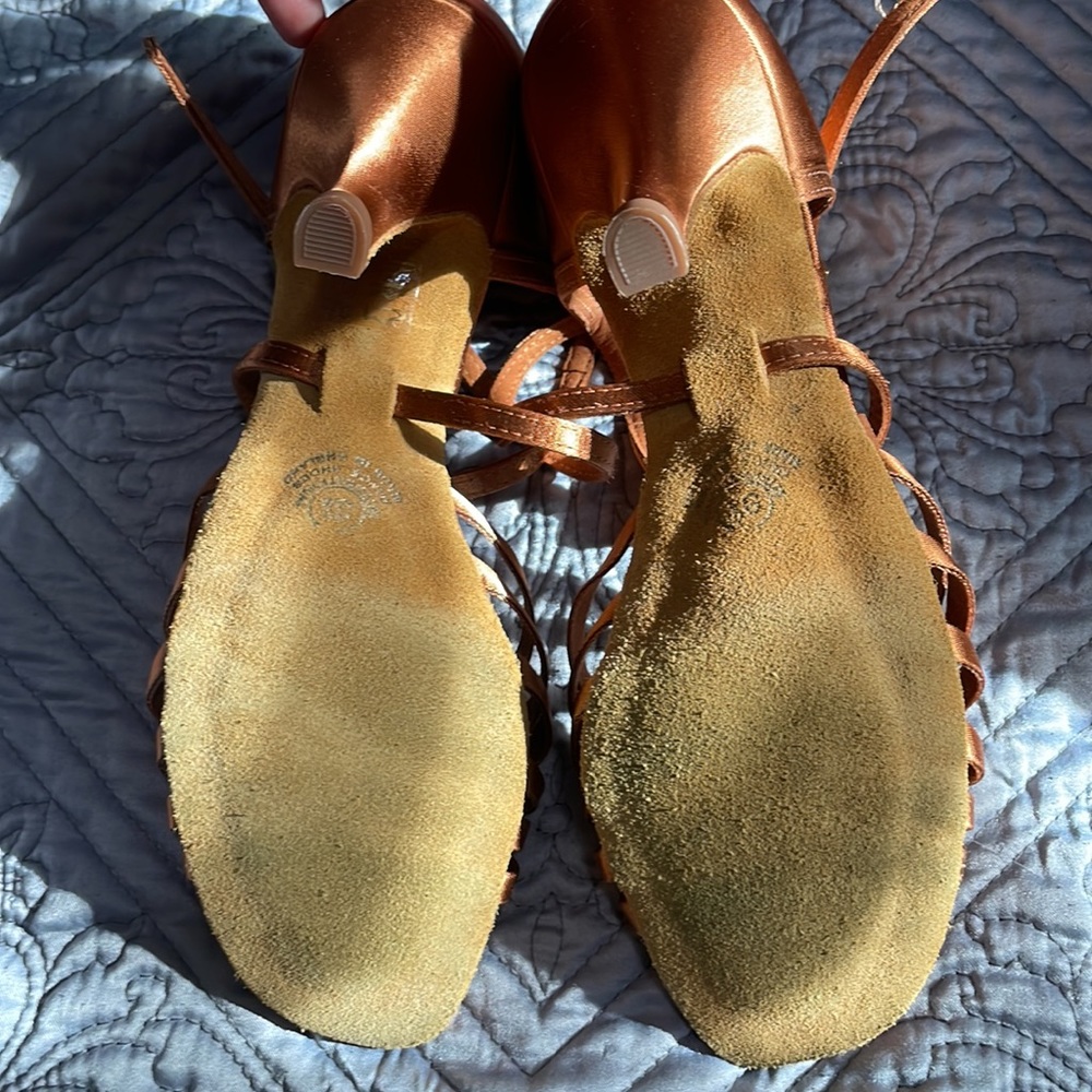 Women’s Elena professional dance heels. - Picture 8 of 14